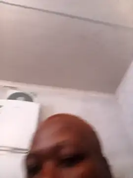 Roronae online show from 11/12/25, 09:57