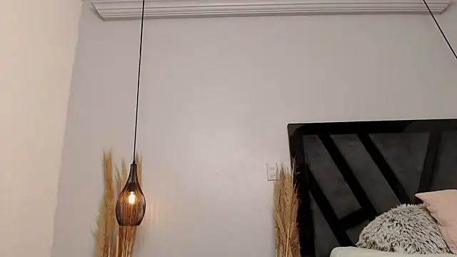 Amelia Brixton online show from 11/07/25, 04:28