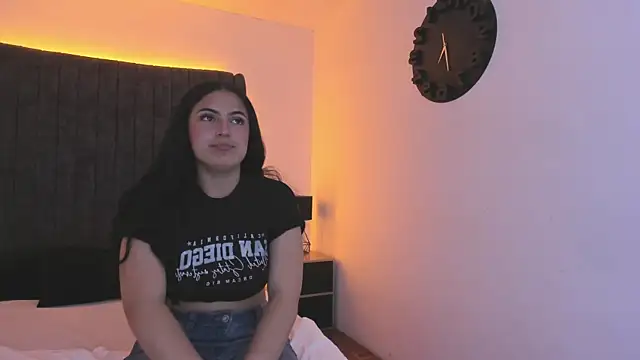 AuraSky  online show from 10/28/25, 07:24