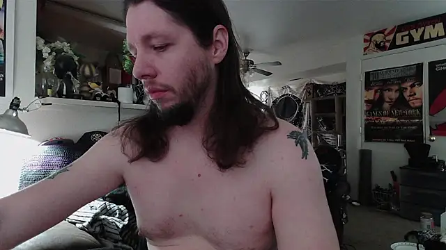 biggerisbetter12 online show from 03/15/26, 09:00