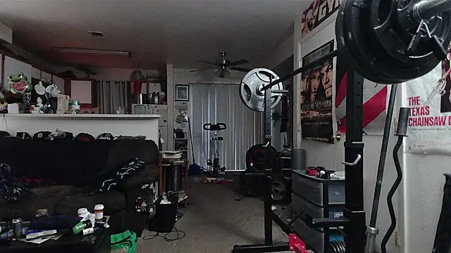 biggerisbetter12 online show from 03/06/26, 01:39