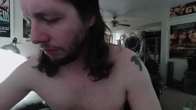 biggerisbetter12 online show from 03/12/26, 08:46