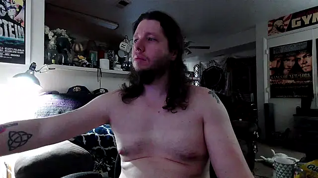 biggerisbetter12 online show from 11/19/25, 10:10