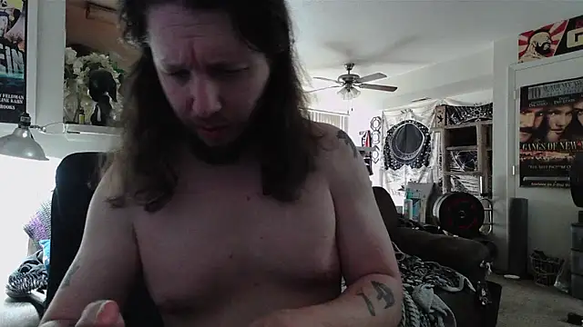 biggerisbetter12 online show from 04/10/26, 02:57