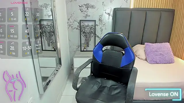 DARIAJACKSON online show from 11/06/25, 08:46