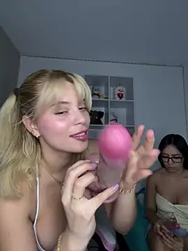 Snapshot of _Alicee_1 chatting on 05/28/26, 12:07 Alicee 1 online show from 05/28/26, 12:07