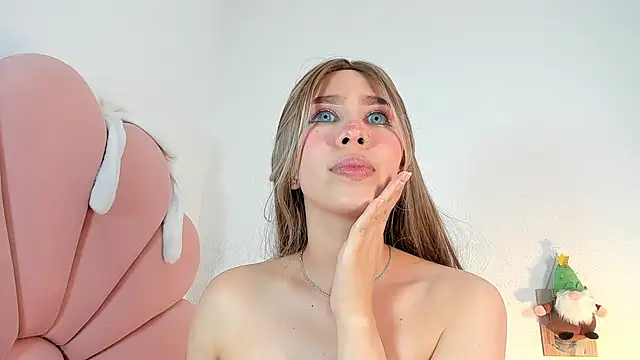 madeliin clerk online show from 12/13/25, 08:04