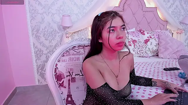 GabrielaSuarez online show from 11/02/25, 12:43