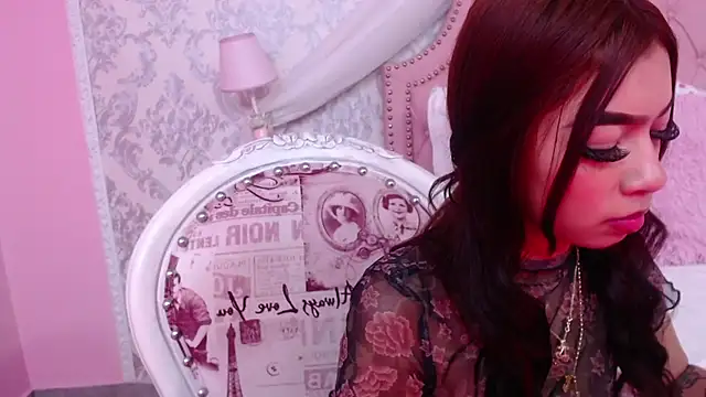 GabrielaSuarez online show from 10/24/25, 02:05