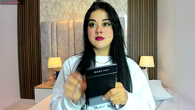 goddessfeetxx online show from 10/17/25, 08:43