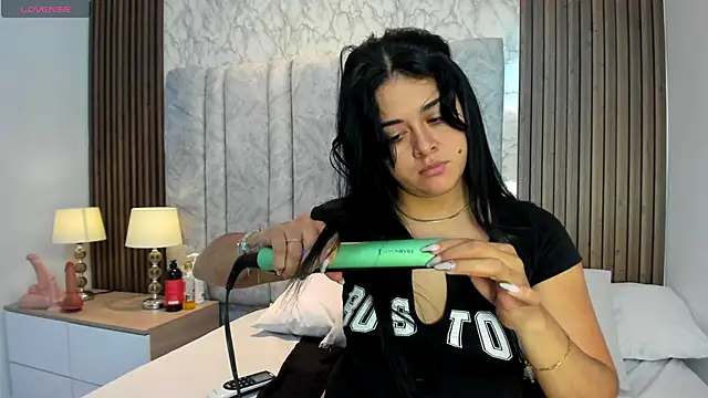 goddessfeetxx online show from 10/18/25, 07:38