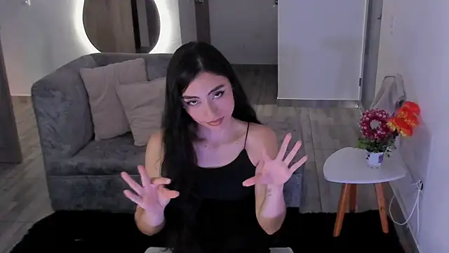 BritanyLnx online show from 03/31/26, 10:23