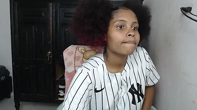 kataleya2021 online show from 10/20/25, 03:52