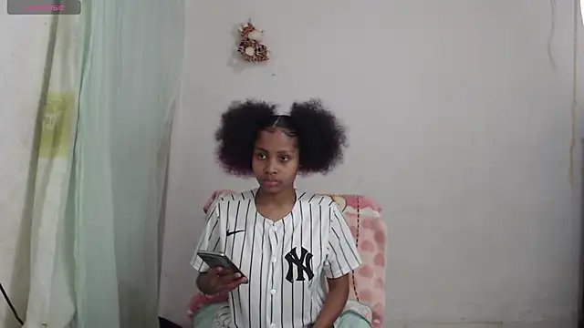 kataleya2021 online show from 10/19/25, 12:35