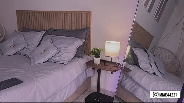 Little Emma 11 online show from 06/10/26, 02:18