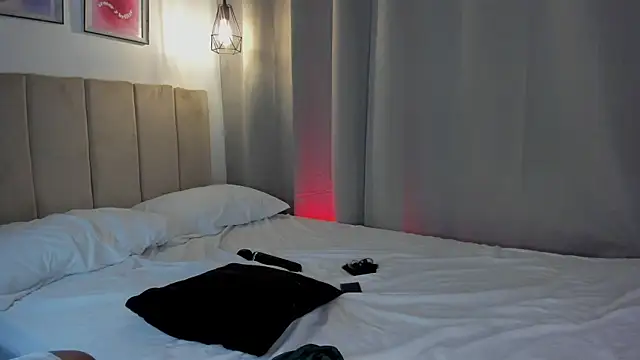 Little Emma 11 online show from 11/17/25, 01:37