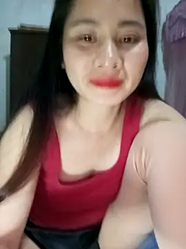 Snapshot of Chmdiemd chatting on 10/24/25, 04:17 Chmdiemd online show from 10/24/25, 04:17