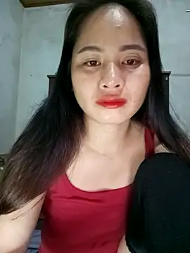 Snapshot of Chmdiemd chatting on 10/23/25, 09:24 Chmdiemd online show from 10/23/25, 09:24