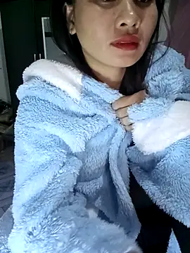 Snapshot of Chmdiemd chatting on 11/28/25, 05:02 Chmdiemd online show from 11/28/25, 05:02