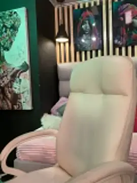 elegant  rouse online show from 12/05/25, 08:17