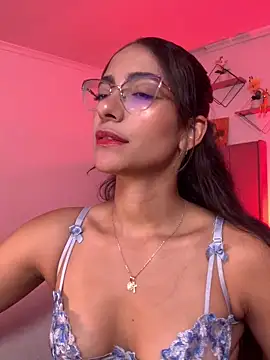 Snapshot of elegant__rouse chatting on 06/02/26, 11:16 elegant rouse online show from 06/02/26, 11:16