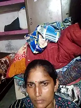 Snapshot of Pooja_shre chatting on 11/04/25, 02:54 Pooja shre online show from 11/04/25, 02:54