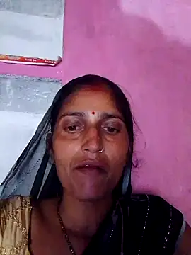 Snapshot of Pooja_shre chatting on 10/24/25, 11:53 Pooja shre online show from 10/24/25, 11:53