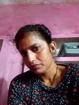 Snapshot of Pooja_shre chatting on 11/10/25, 01:32 Pooja shre online show from 11/10/25, 01:32