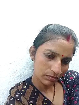 Snapshot of Pooja_shre chatting on 11/03/25, 02:28 Pooja shre online show from 11/03/25, 02:28