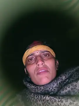 Snapshot of Pooja_shre chatting on 12/02/25, 02:08 Pooja shre online show from 12/02/25, 02:08