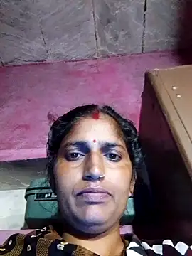 Snapshot of Pooja_shre chatting on 11/09/25, 01:09 Pooja shre online show from 11/09/25, 01:09