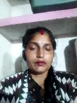 Snapshot of Pooja_shre chatting on 11/19/25, 03:01 Pooja shre online show from 11/19/25, 03:01