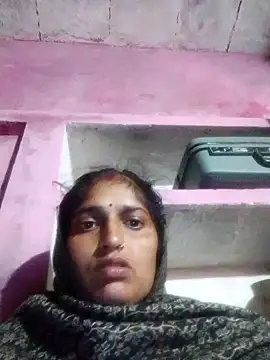 Snapshot of Pooja_shre chatting on 11/23/25, 09:14 Pooja shre online show from 11/23/25, 09:14