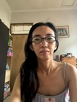 princessD077 online show from 11/06/25, 06:39