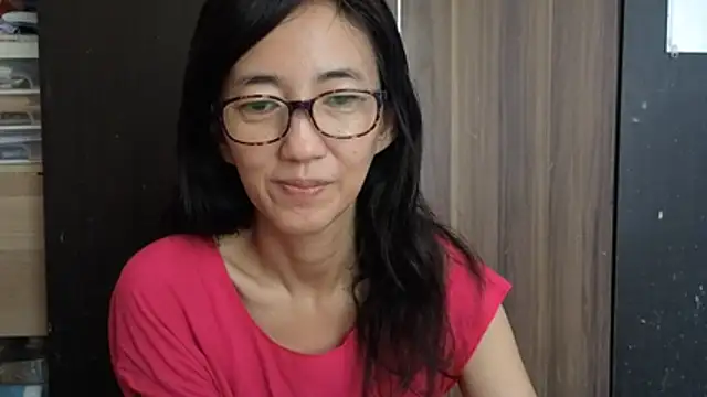Snapshot of princessD077 chatting on 07/11/26, 04:46 princessD077 online show from 07/11/26, 04:46