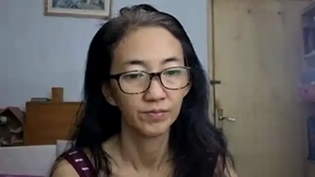 Snapshot of princessD077 chatting on 06/12/26, 04:38 princessD077 online show from 06/12/26, 04:38