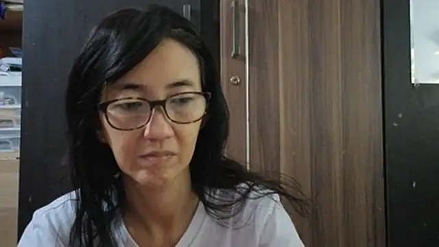 Snapshot of princessD077 chatting on 07/10/26, 04:40 princessD077 online show from 07/10/26, 04:40