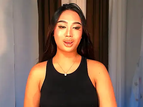 Snapshot of BigBrownCock_Candice chatting on 12/01/25, 07:04 BigBrownCock Candice online show from 12/01/25, 07:04