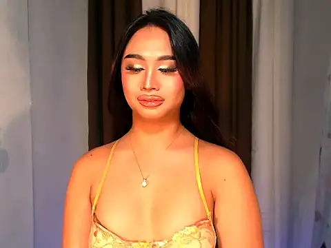 Snapshot of BigBrownCock_Candice chatting on 11/23/25, 04:50 BigBrownCock Candice online show from 11/23/25, 04:50