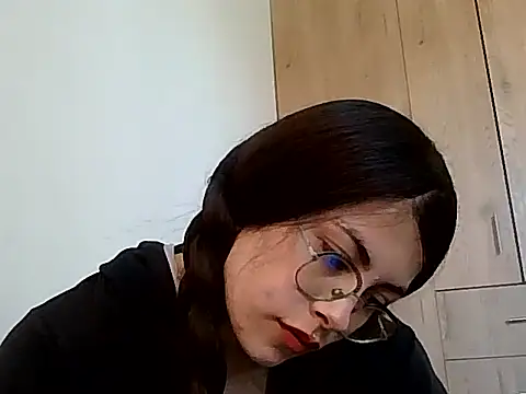 kaileyrivers online show from 04/24/26, 02:52