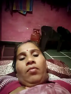 OliveGreen22 online show from 11/11/25, 04:35