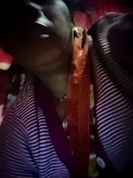 OliveGreen22 online show from 11/17/25, 12:25