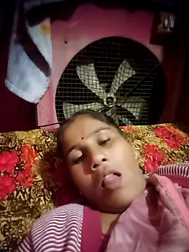 OliveGreen22 online show from 11/08/25, 05:22