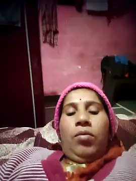 OliveGreen22 online show from 12/01/25, 01:17