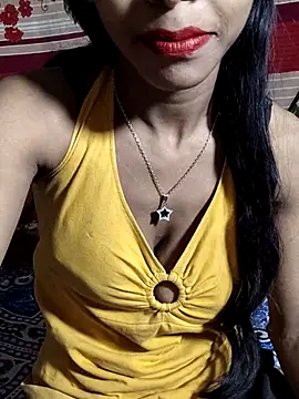 Itz Aisha   online show from 11/30/25, 04:57