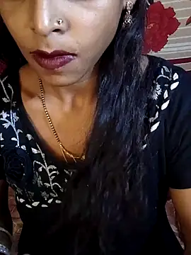 Snapshot of Itz_Aisha__ chatting on 06/17/26, 06:13 Itz Aisha online show from 06/17/26, 06:13