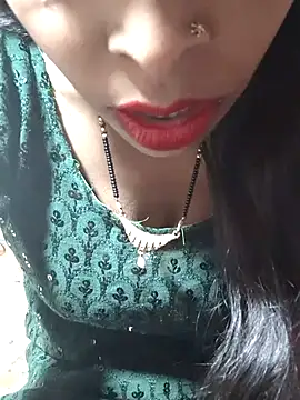 Itz Aisha   online show from 12/16/25, 06:50