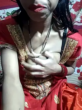 Itz Aisha   online show from 12/20/25, 06:38