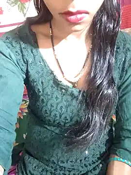 Itz Aisha   online show from 03/17/26, 05:43