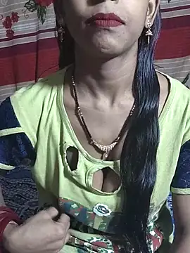 Itz Aisha   online show from 11/11/25, 05:46